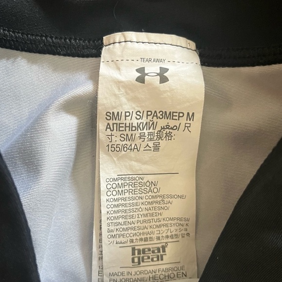 Under Armour Womens compression leggings crop Sz small zip pocket - Picture 4 of 6